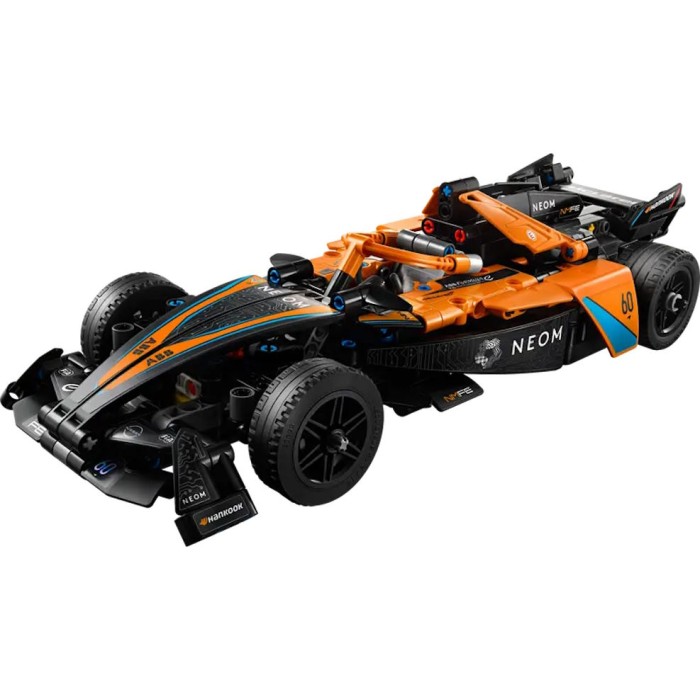 Конструктор «Автомобіль для гонок NEOM McLaren Formula E» на 452 деталі, у коробці 26х6х38 см, ТМ Lego