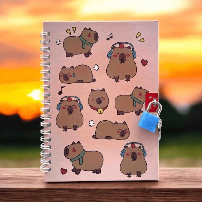Блокнот «CAPYBARA» 13х18 см на 48 аркушів у клітинку на пружині збоку з замком, в асортименті, KIDS Line