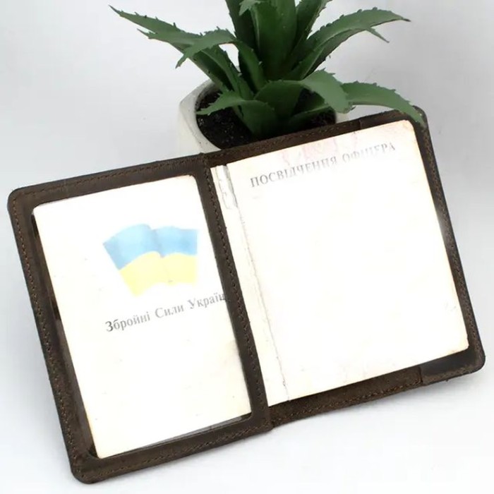 Обкладинка на «Посвідчення офіцера» 80х115 мм зі шкіри, в асортименті