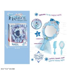 Набір перукаря: два гребінці та люстерко, з музикою та світлом, на батарейці, у коробці 28х6х34 см