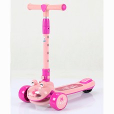 Самокат 3-колісний музичний на металевій рамі, колеса ПУ, 2 передні 110 мм та заднє 84 мм із світлом, кермо 67-78 см, рожевий, у коробці 63,5х31,5х19 см