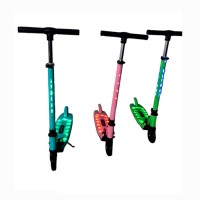 Самокат 2-колісний музичний зі світлом на металевій рамі, колеса ПУ переднє 110 мм, заднє 110 мм, кермо 67-90 см, складаний, в асортименті, у коробці 63х23х14 см.