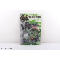 Набір поліцейського: 2 види зброї, наручники, бінокль, компас, снаряди на присосках, на планшетці 43х28,5х3,5 см