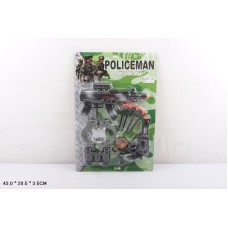 Набір поліцейського: 2 види зброї, наручники, бінокль, компас, снаряди на присосках, на планшетці 43х28,5х3,5 см