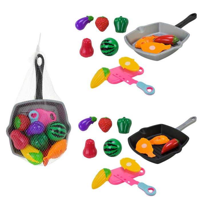 Набір продуктів: скороворідка, овочі на липучках, дошка для нарізки, два ножі, у сітці 31х19 см