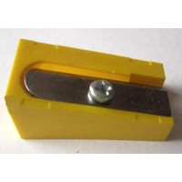 Точилка пластикова без контейнера, в асортименті, ТМ Kum