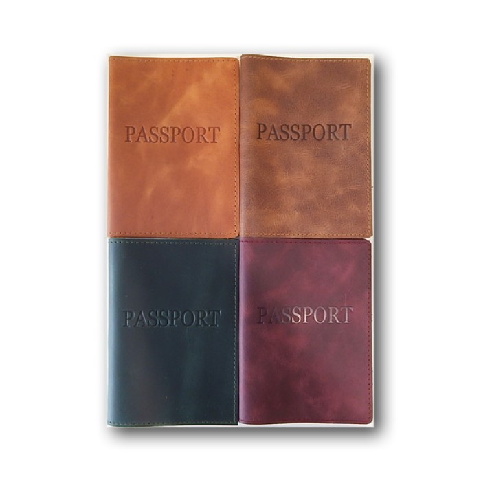 Обкладинка на документи «Passport» 95х135 мм зі шкіри, в асортименті